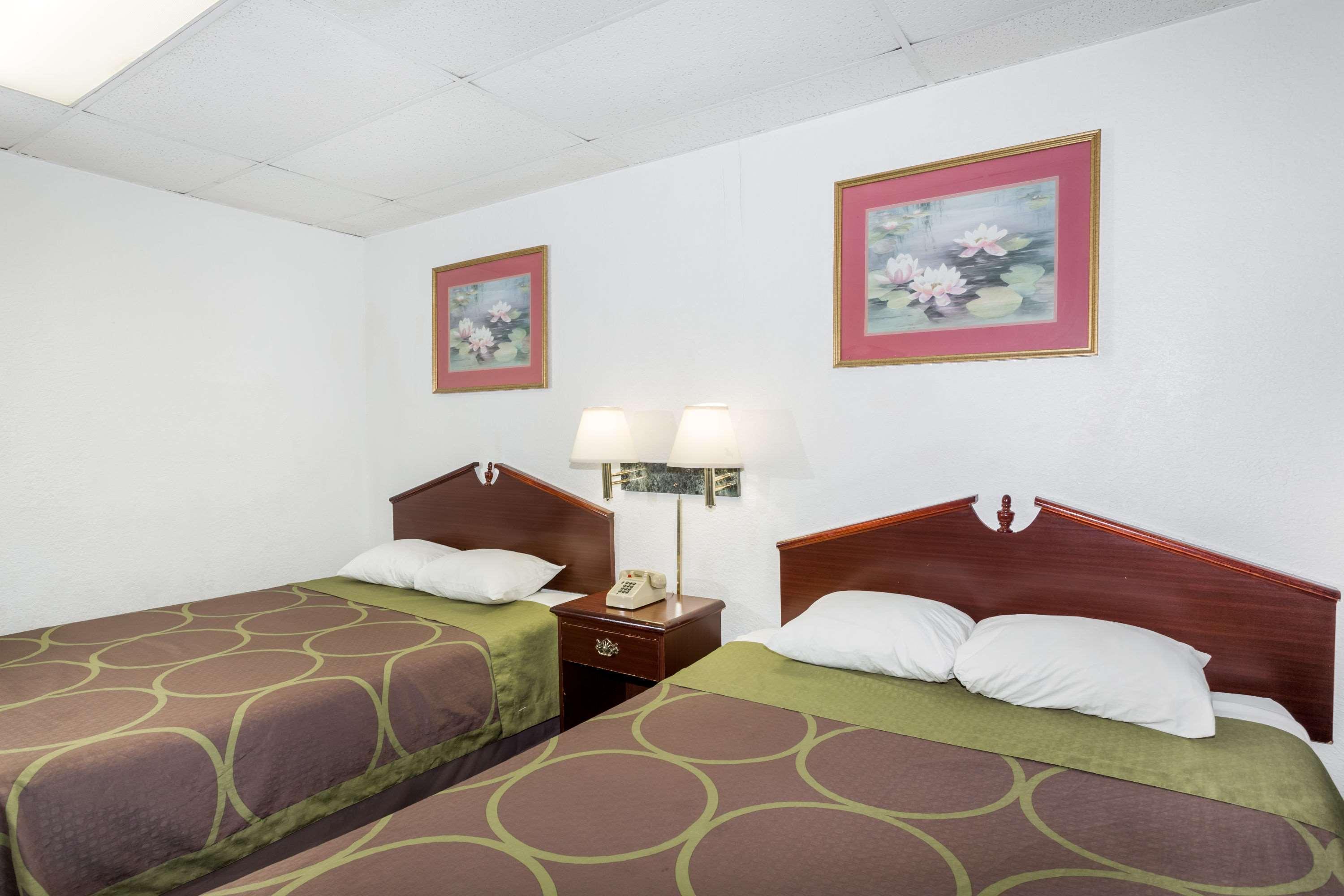 Super 8 By Wyndham Pompano Beach Buitenkant foto
